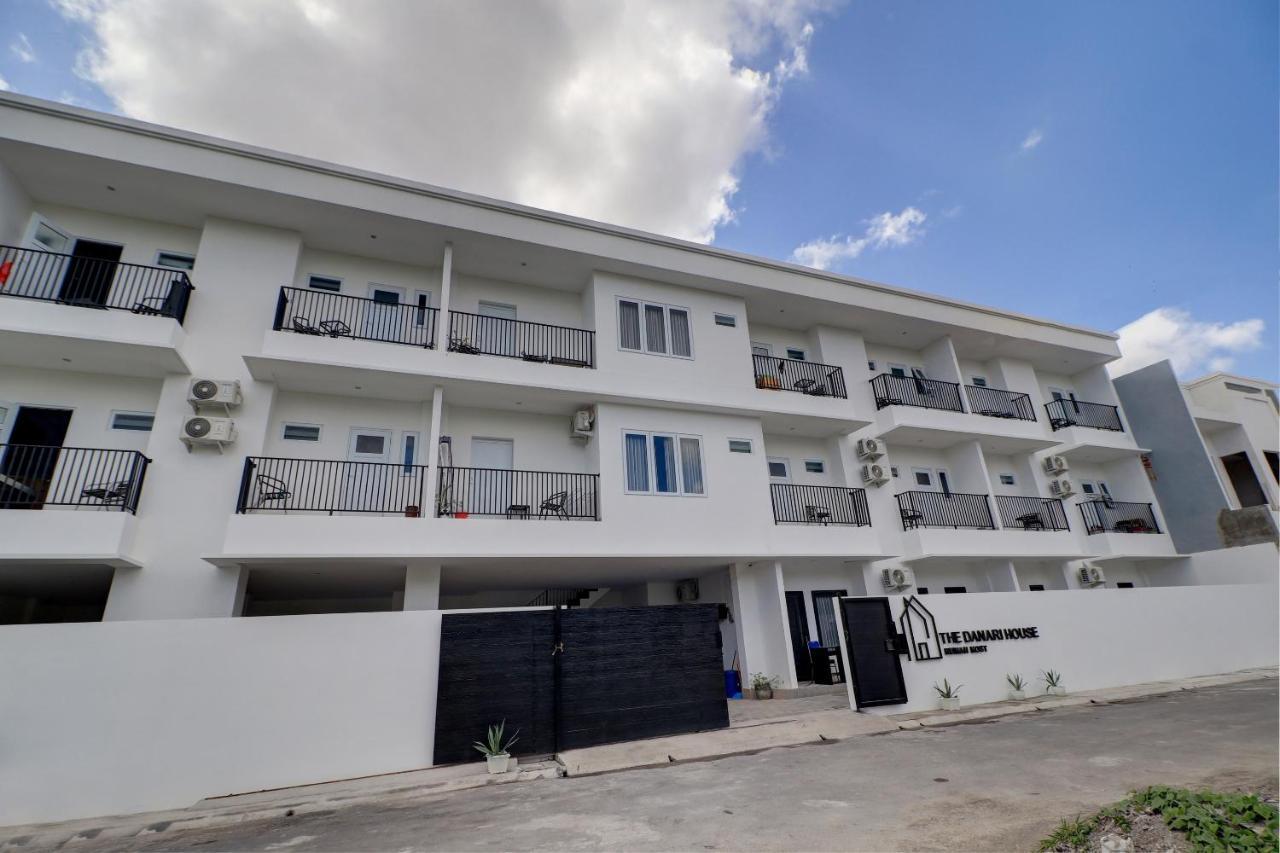 Отель Oyo Life 92854 The Danari House Семиньяк Экстерьер фото