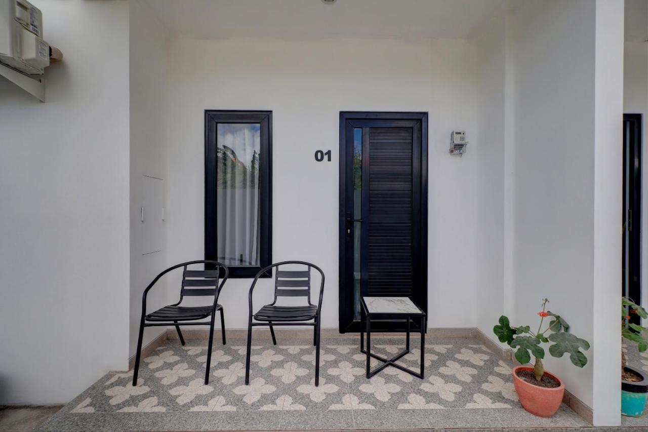 Отель Oyo Life 92854 The Danari House Семиньяк Экстерьер фото