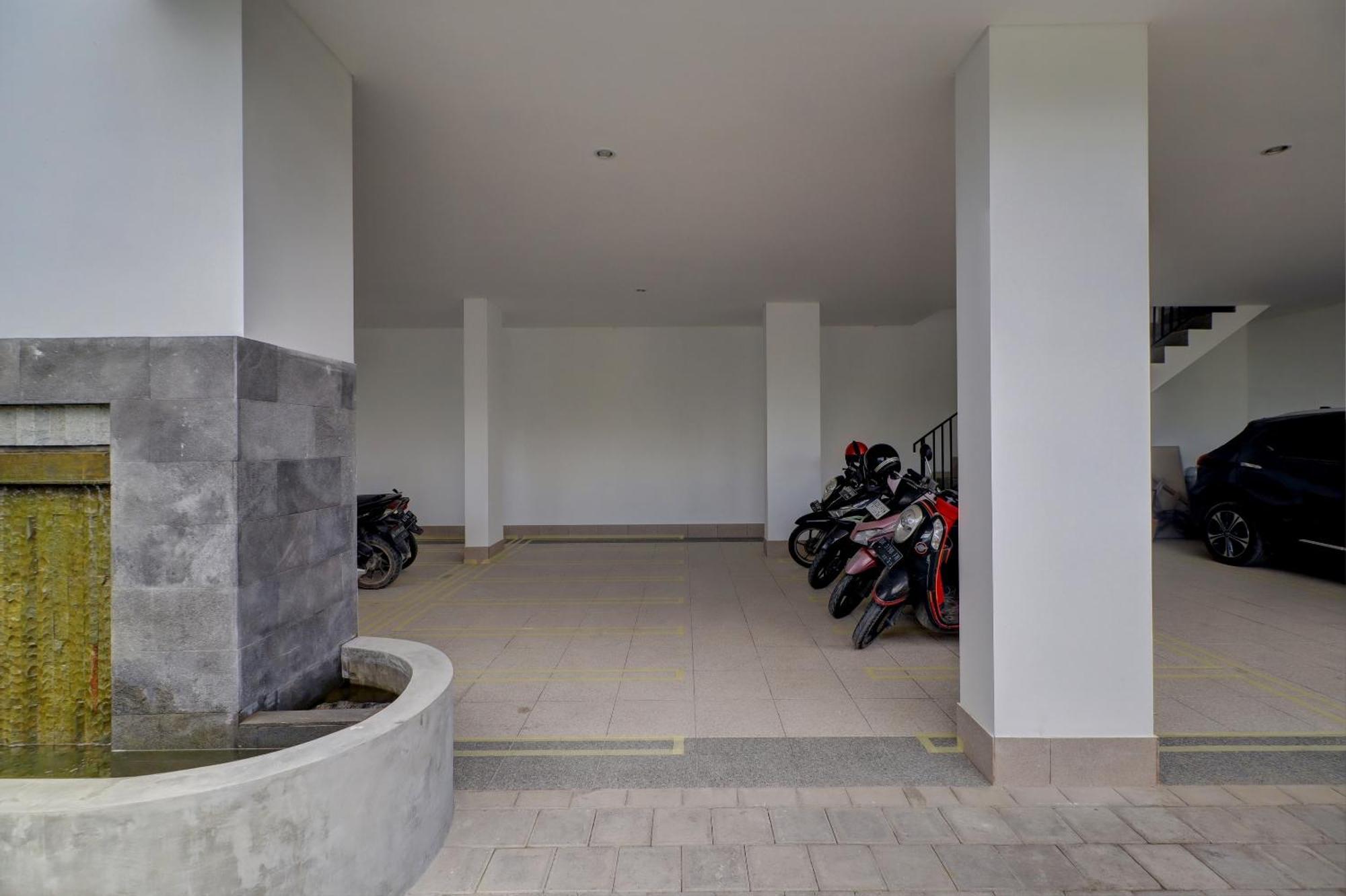 Отель Oyo Life 92854 The Danari House Семиньяк Экстерьер фото